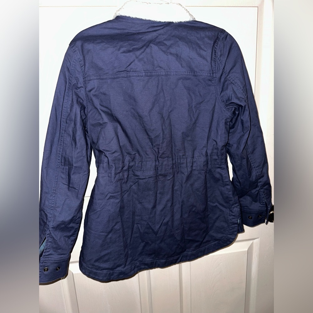 L.L. Bean Dark Blue Utility Jacket with White Sherpa Collar XS pet. outdoor fall - Picture 10 of 13